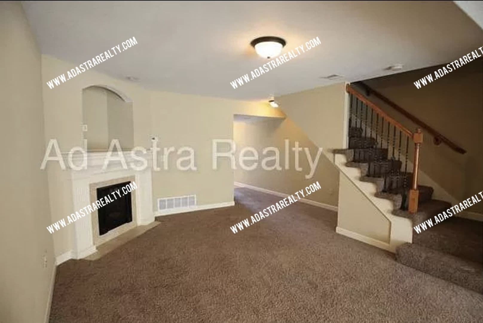 Platte City House: 13755 Post Oak Ln,