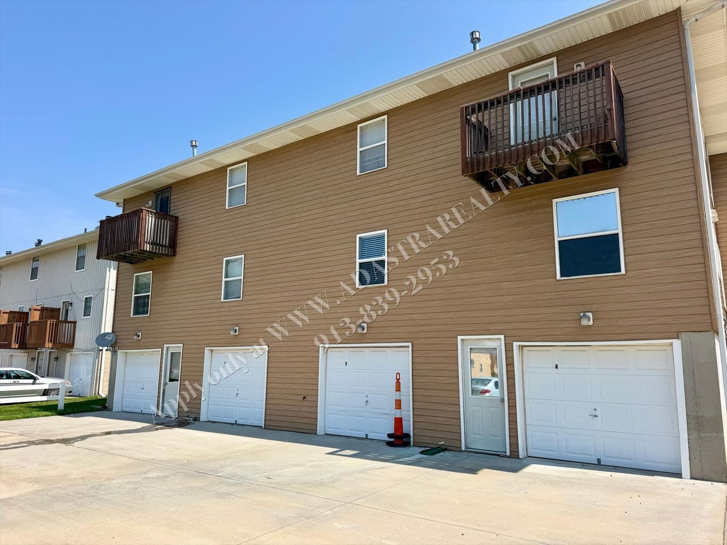 Blue Springs Apartment: 2101 SW 8th St,