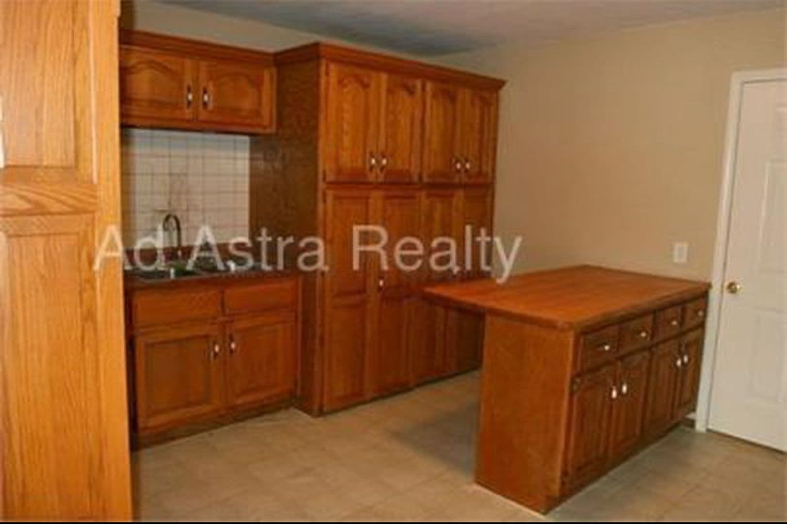 Independence House: 1112 N Indian Ln,