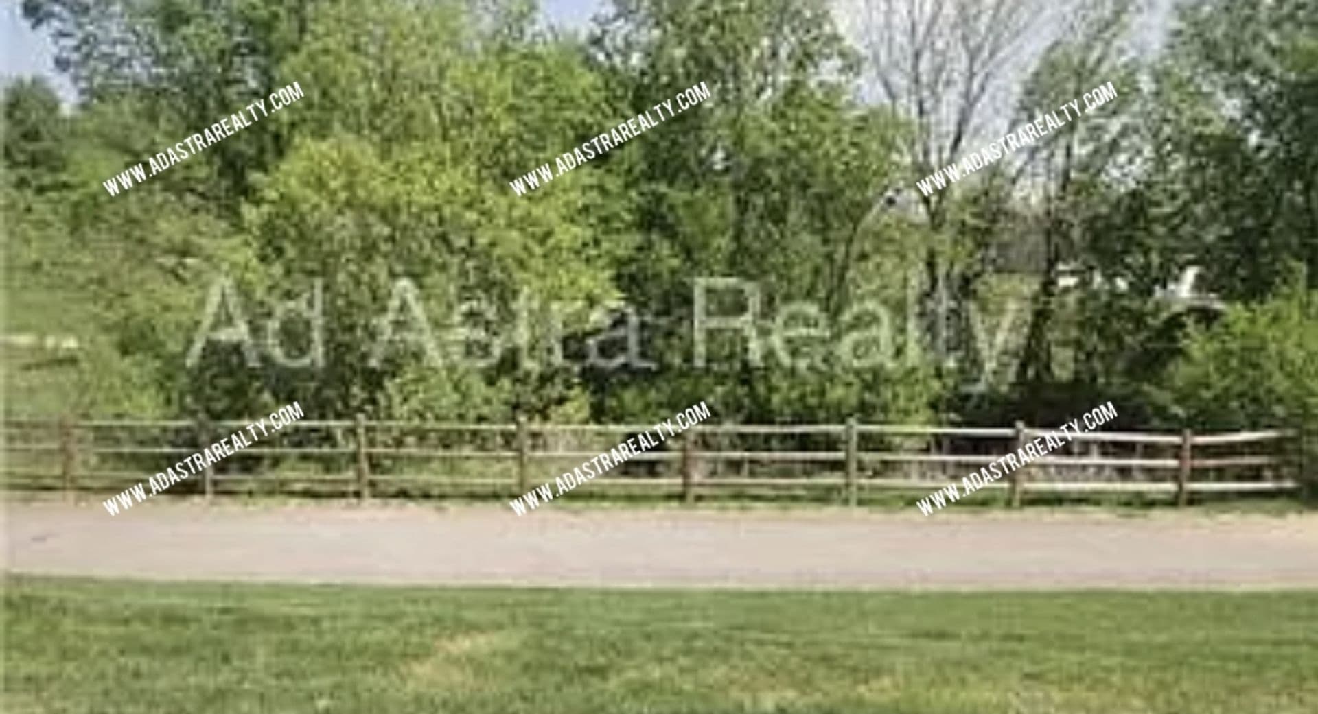 Platte City House: 13755 Post Oak Ln,