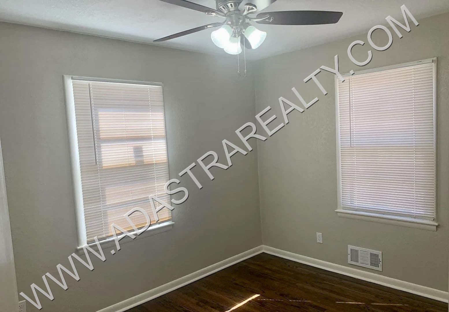 Raytown House: 6200 Northern Ave,
