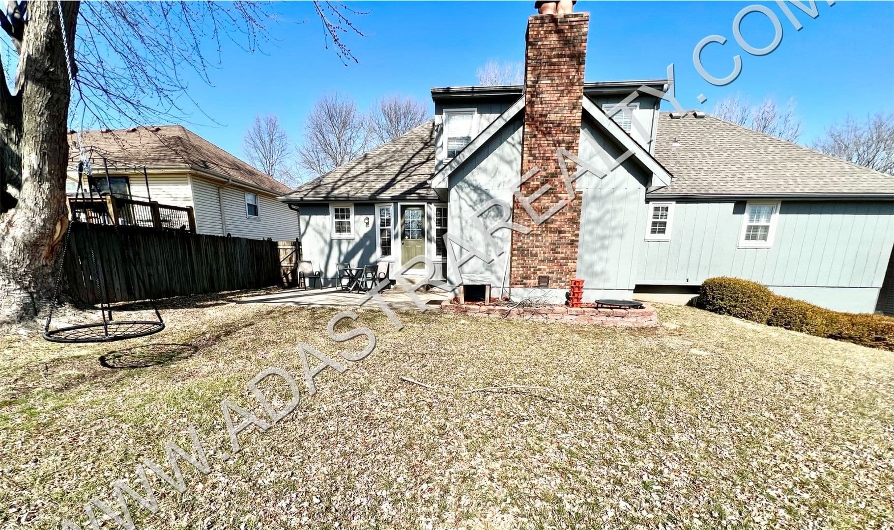 Kansas City House: 1201 NE 82nd St,