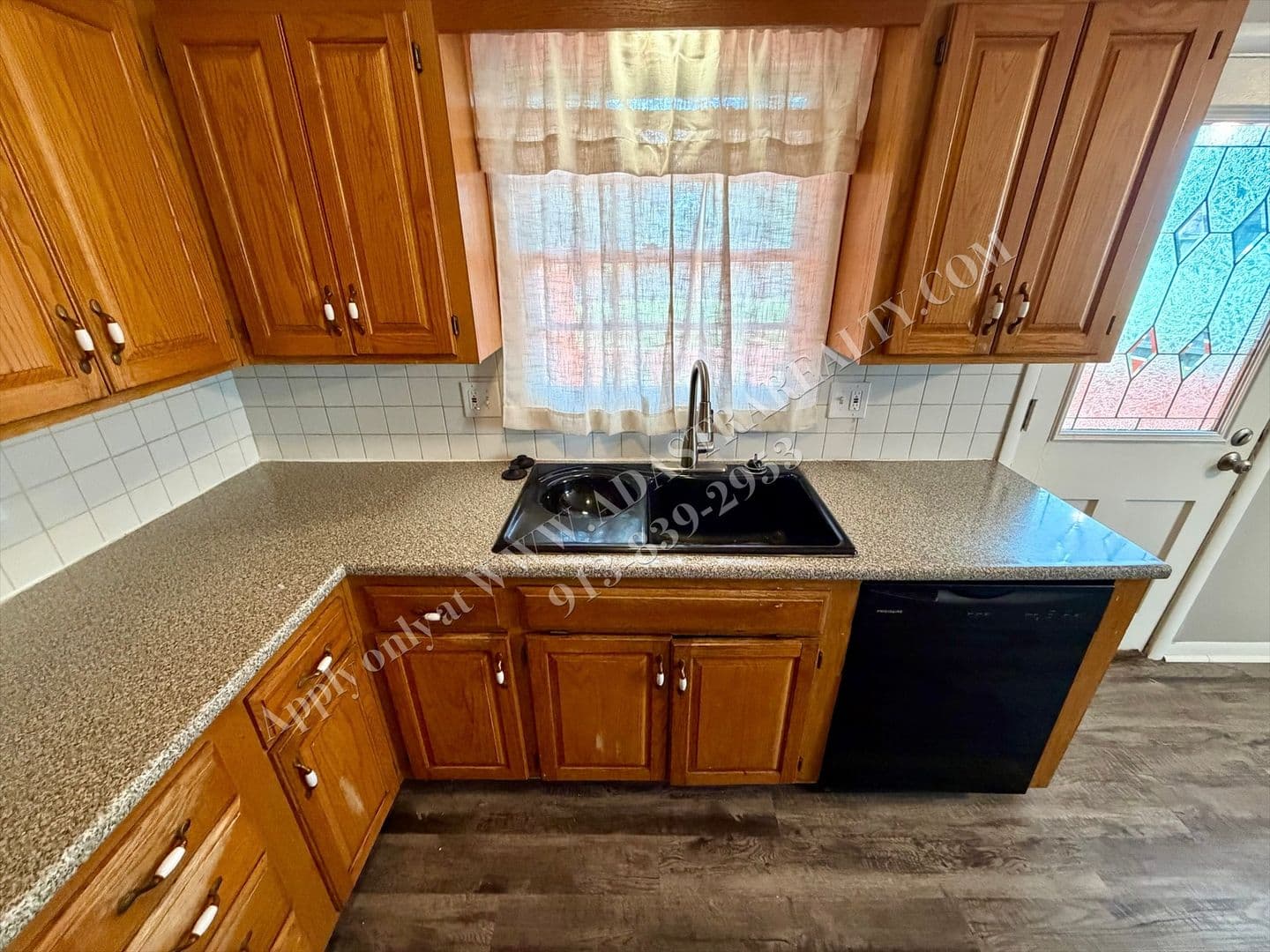 Kansas City House: 1005 E 117th St,