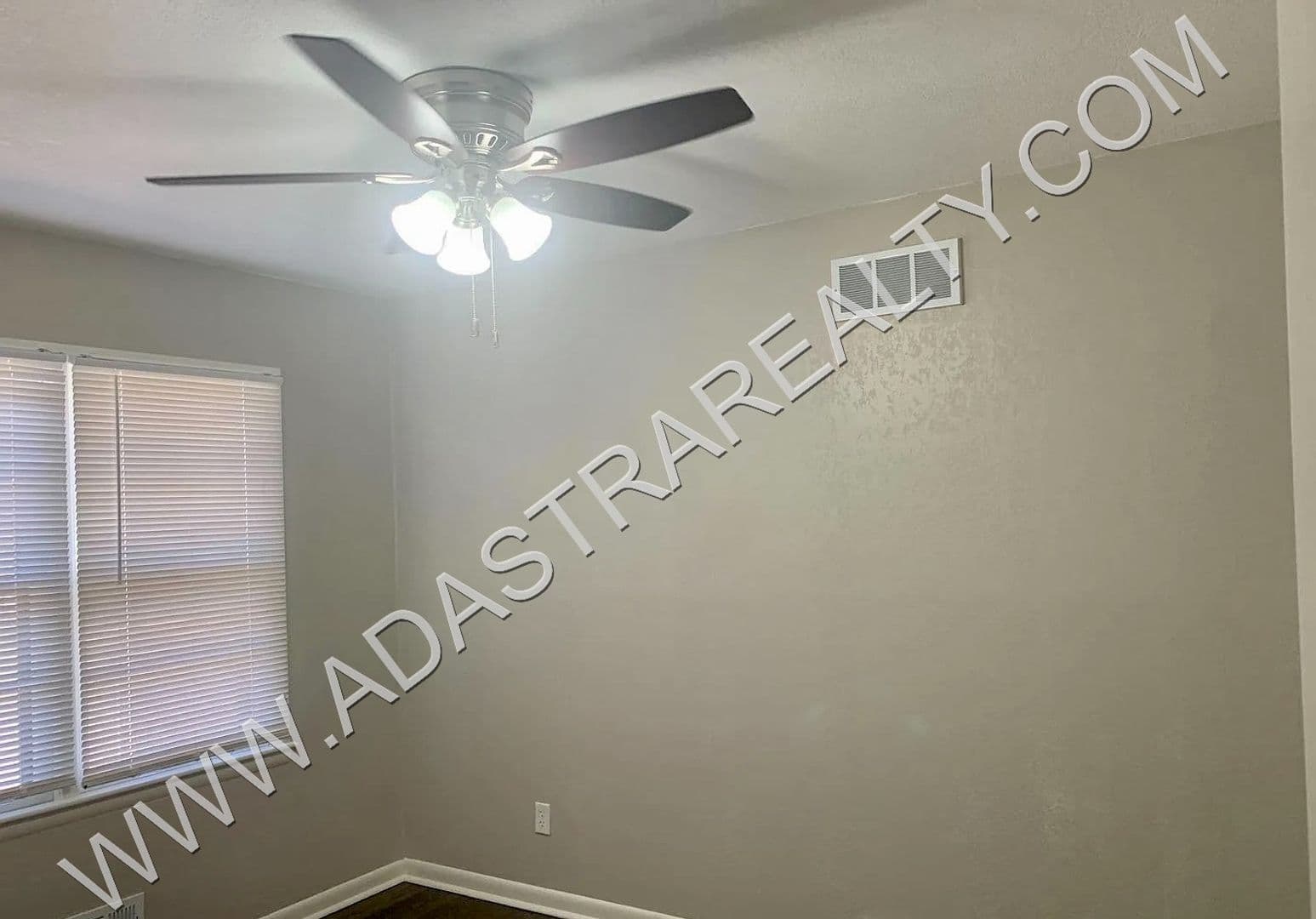 Raytown House: 6200 Northern Ave,