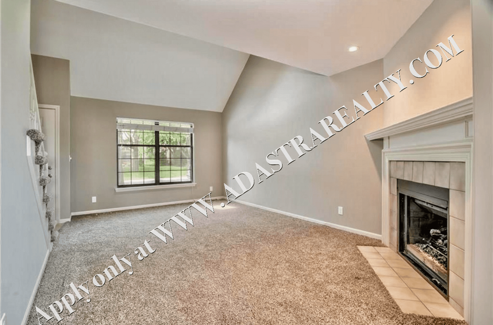 Overland Park House: 10620 W 115th St,