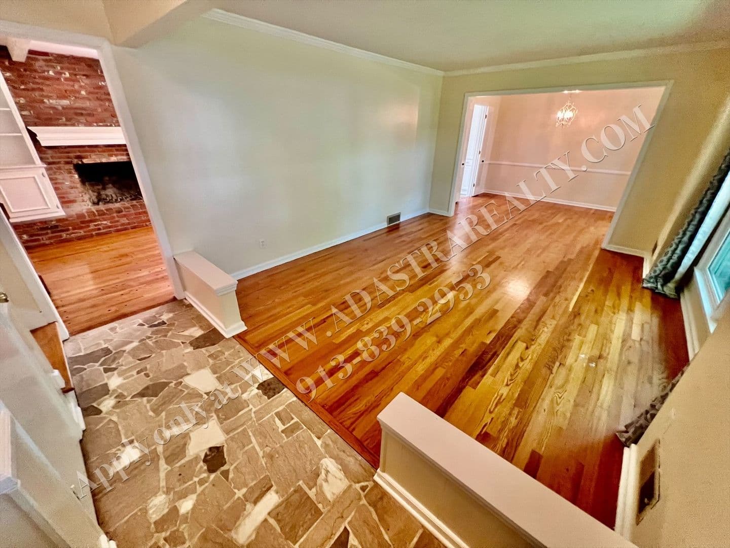 Overland Park House: 9832 Walmer St,