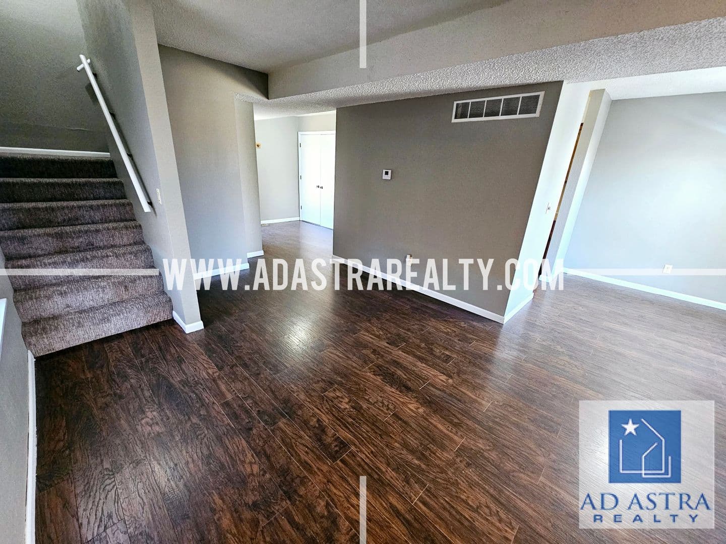 Olathe House: 1316 E 123rd Ter,