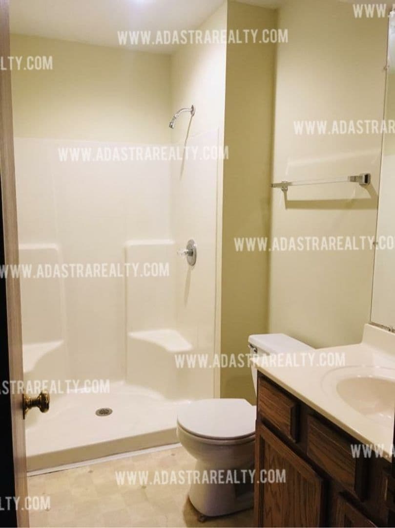 Platte City House: 2527 Bent Oak Ct,