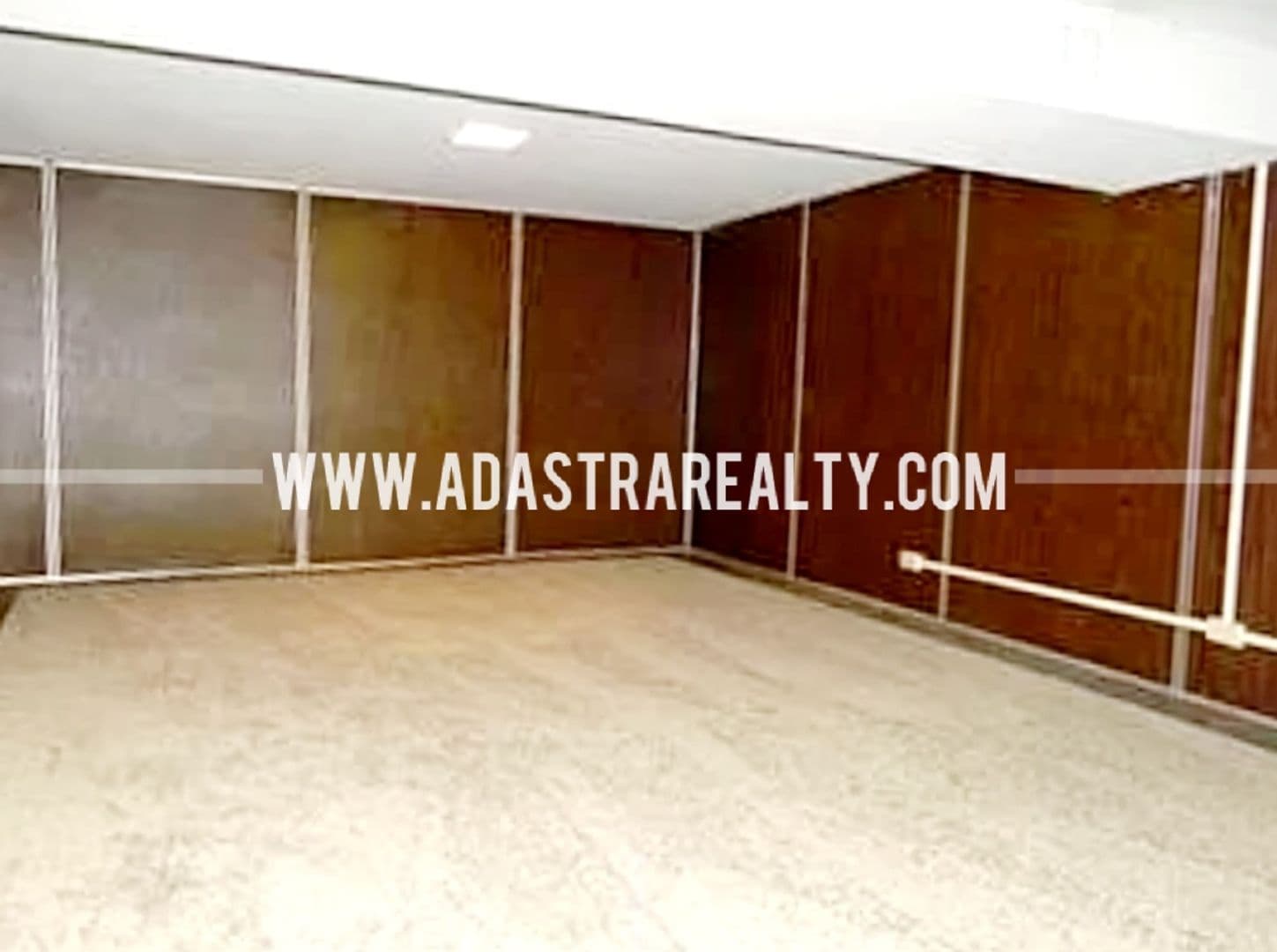 Kansas City House: 3305 E 107th Ter,