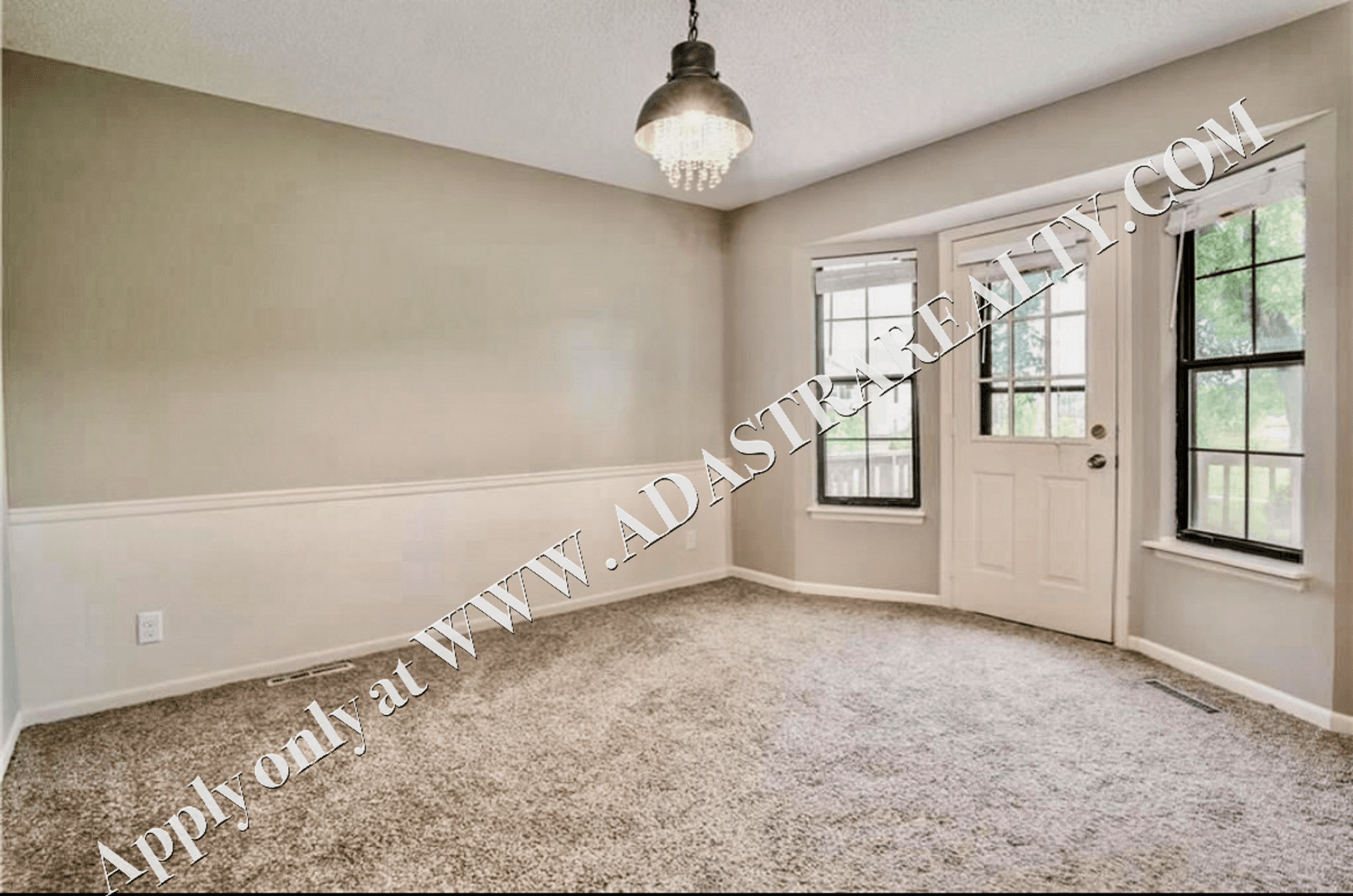 Overland Park House: 10620 W 115th St,