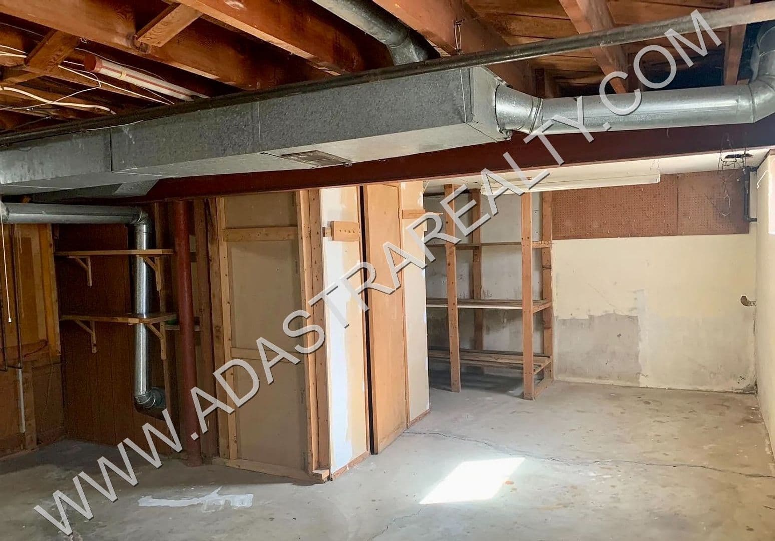 Raytown House: 6200 Northern Ave,