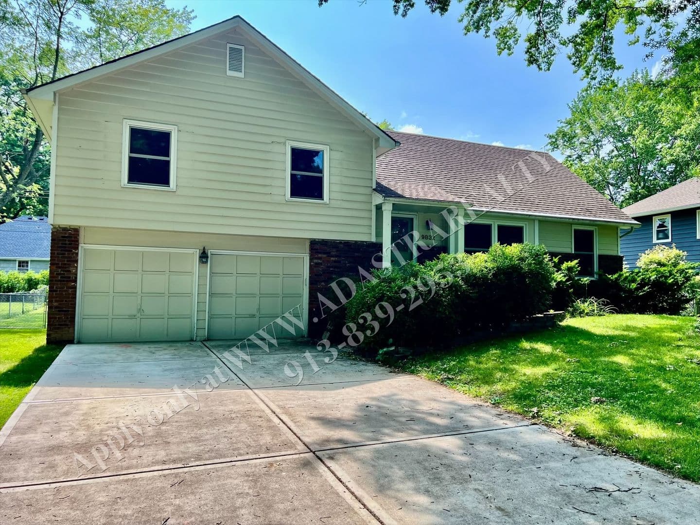 Overland Park House: 9832 Walmer St,