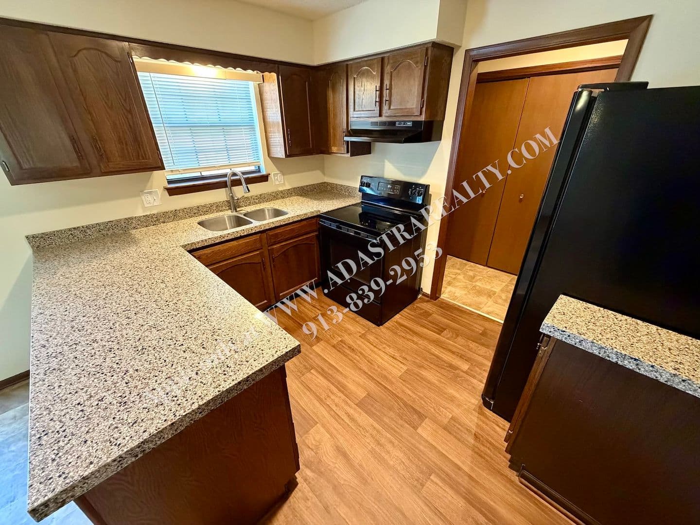 Overland Park House: 6650 W 150th St,