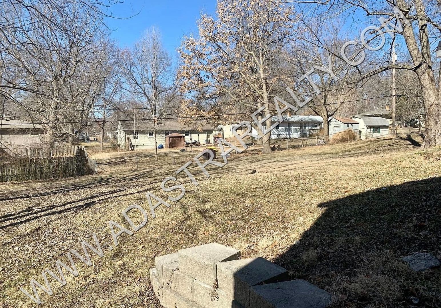 Raytown House: 6200 Northern Ave,