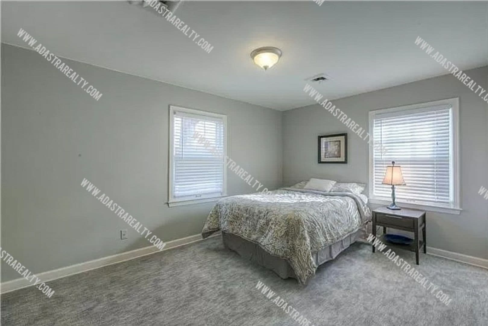 Roeland Park House: 4818 Mission Rd,