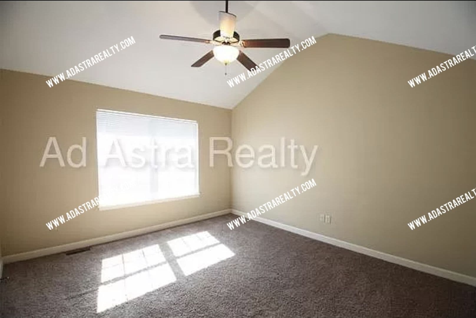 Platte City House: 13755 Post Oak Ln,