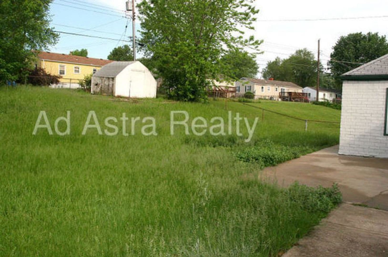 Independence House: 1112 N Indian Ln,