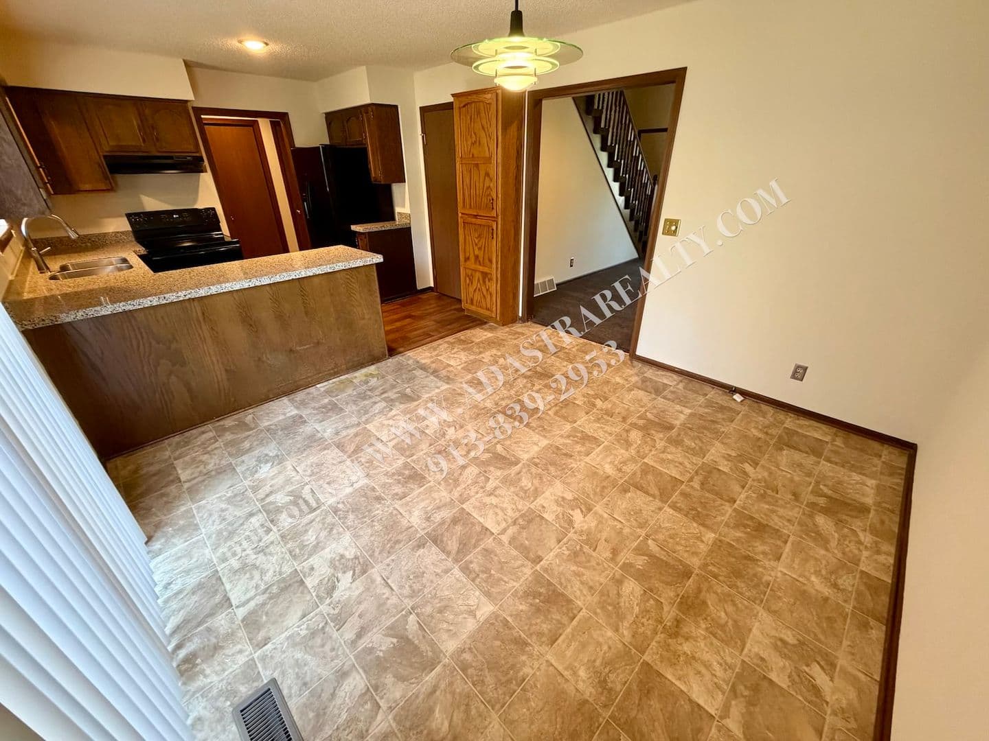 Overland Park House: 6650 W 150th St,
