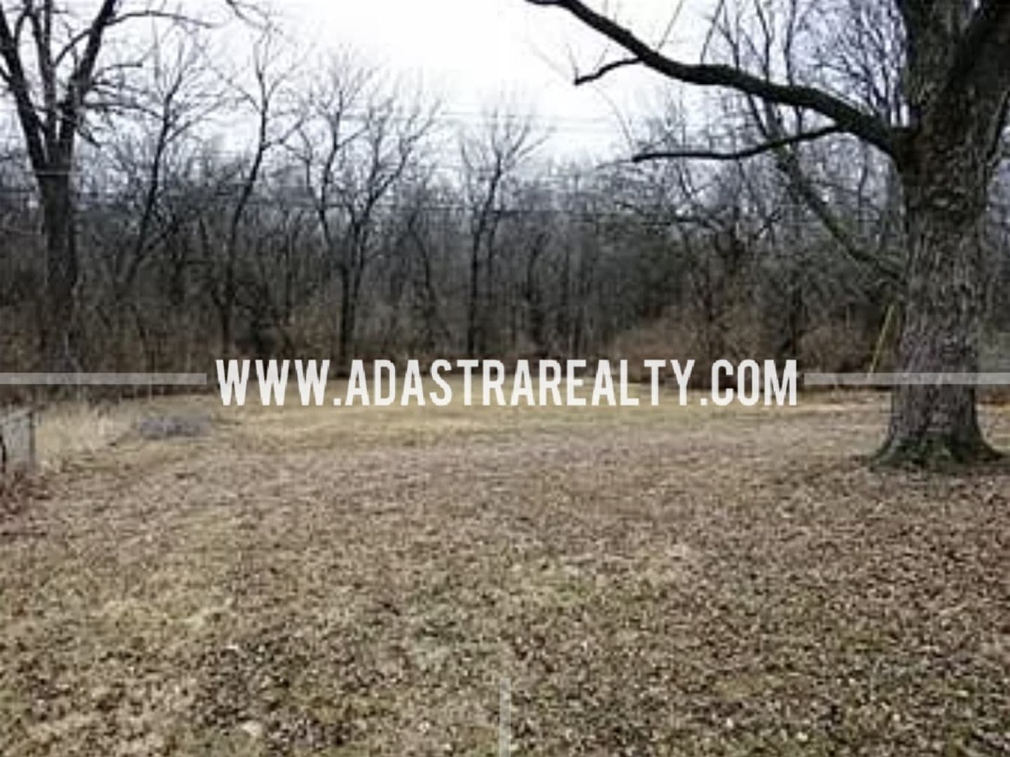 Kansas City House: 3305 E 107th Ter,