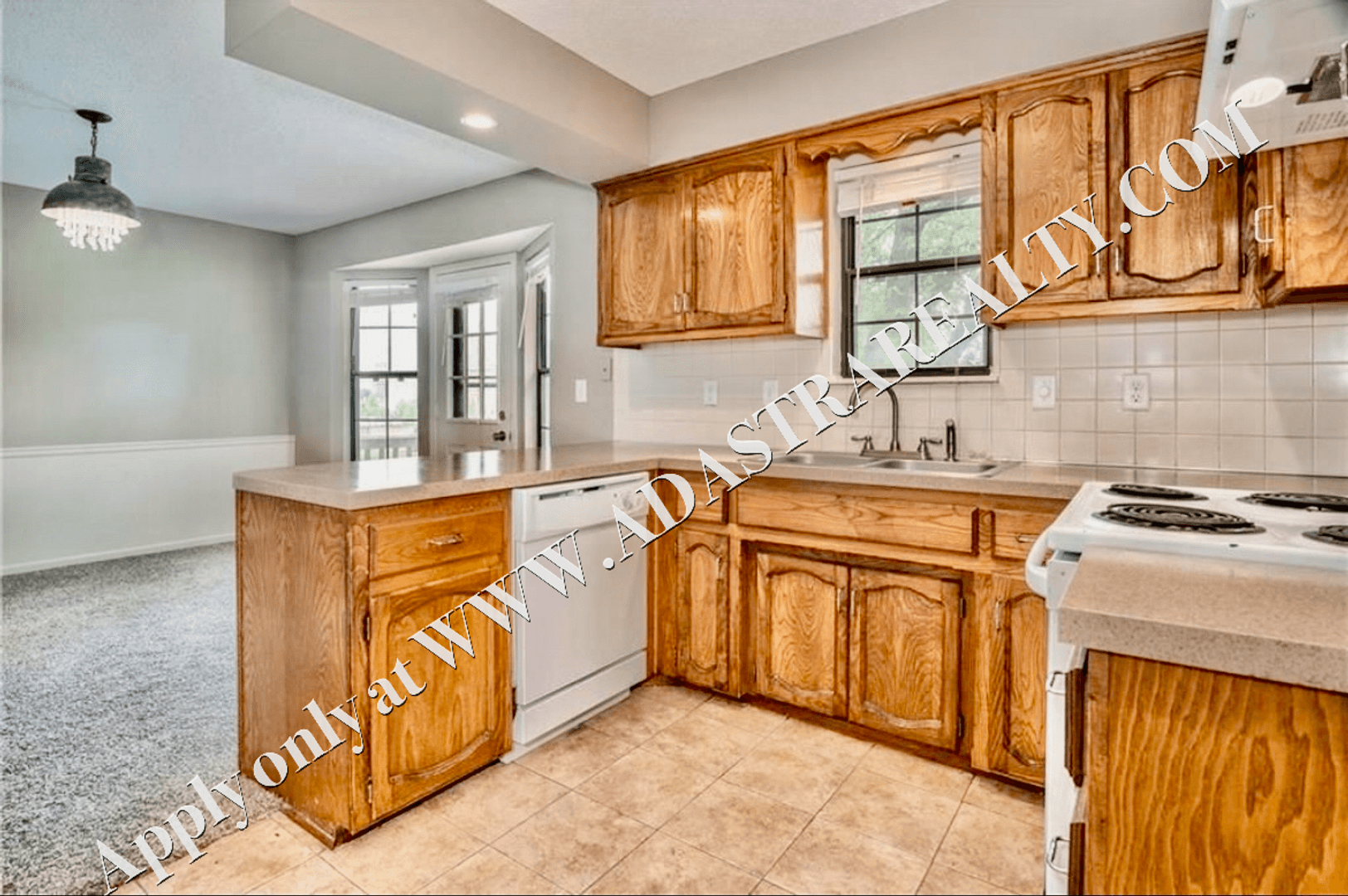 Overland Park House: 10620 W 115th St,