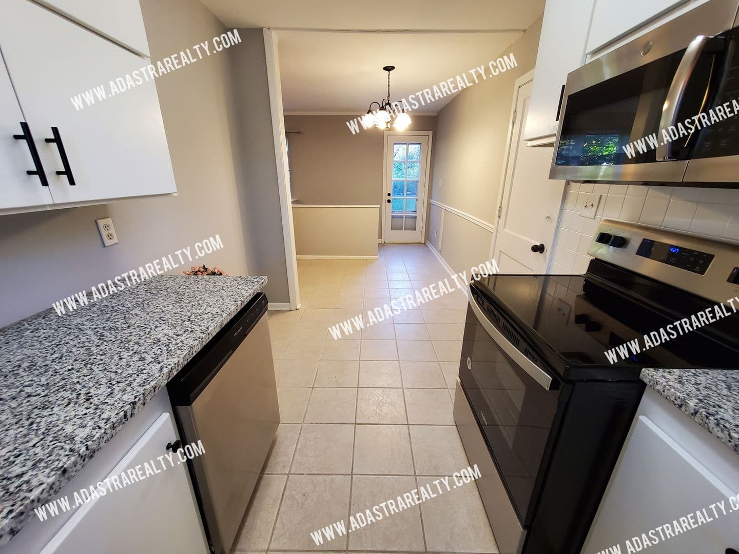 Prairie Village House: 4825 W 75th St,