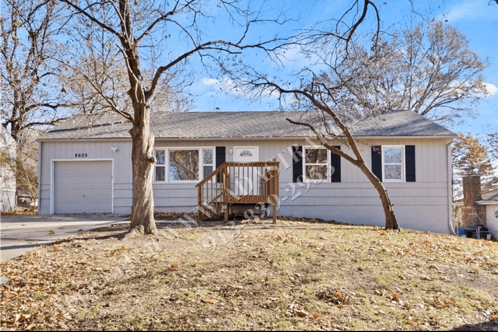 Raytown House: 8605 Spring Valley Rd,