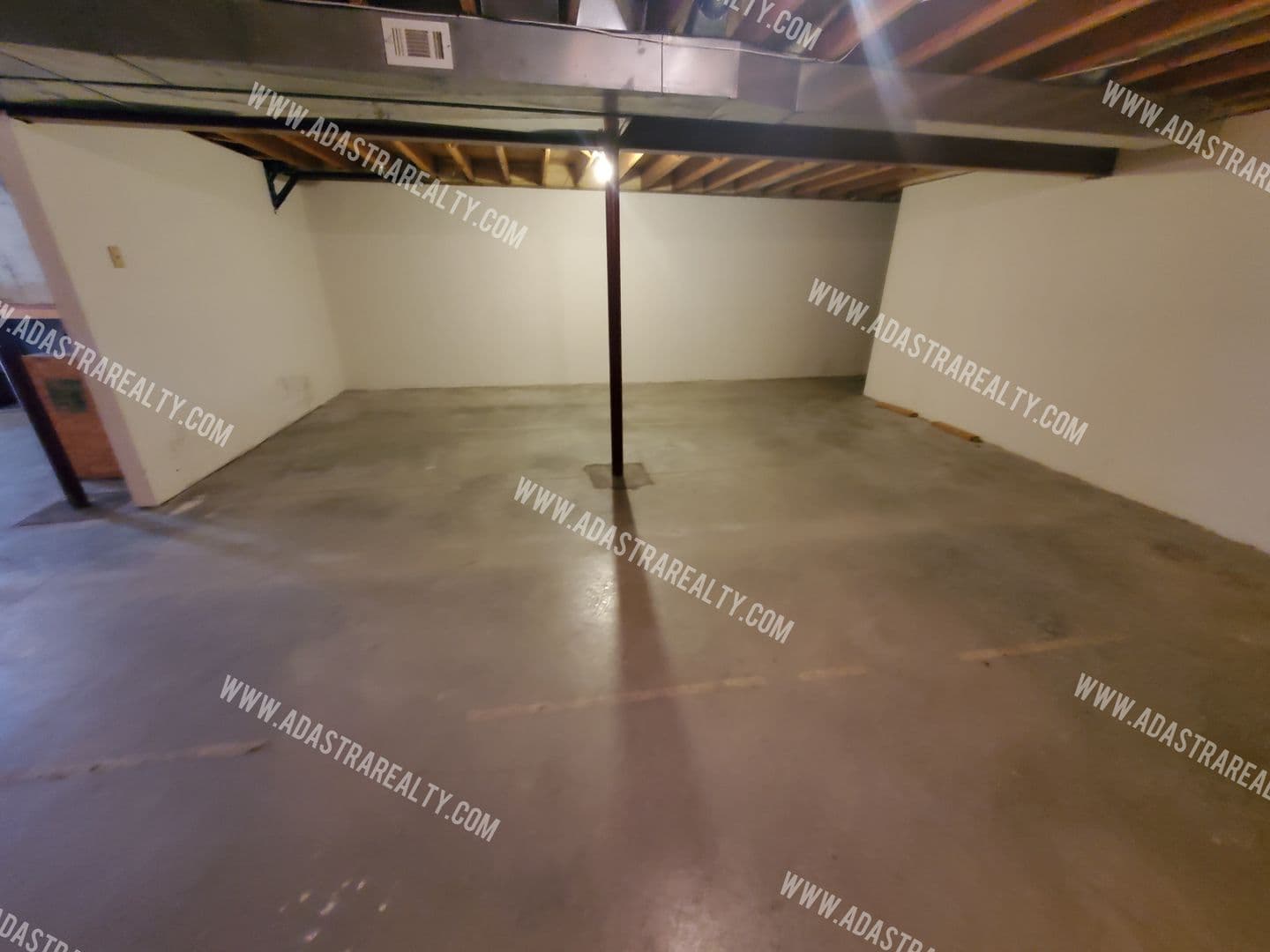 Shawnee House: 11425 W 61st St,