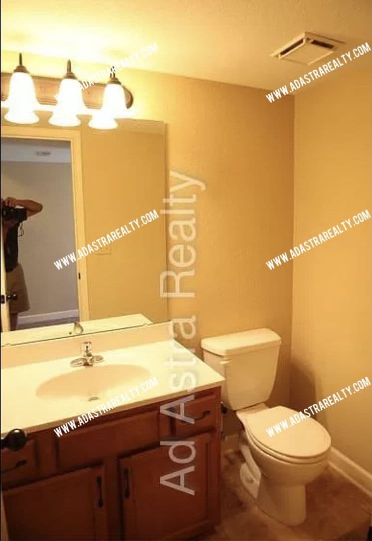 Platte City House: 13755 Post Oak Ln,
