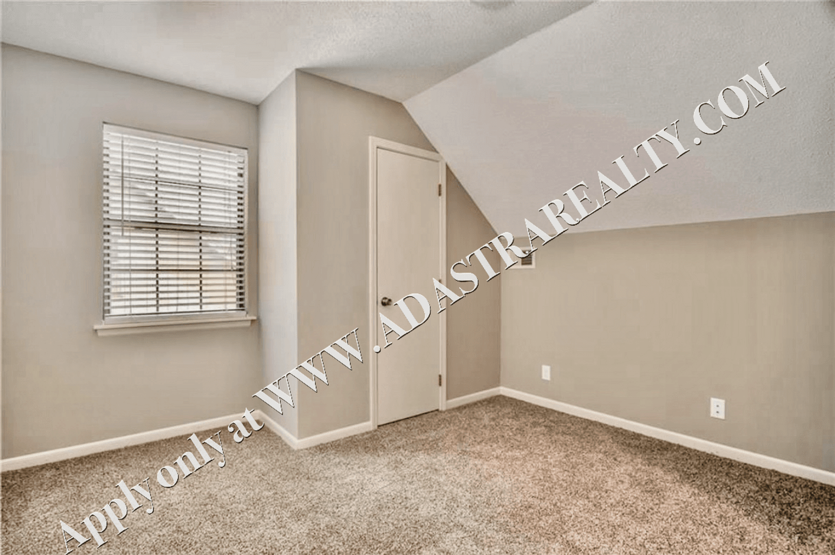 Overland Park House: 10620 W 115th St,
