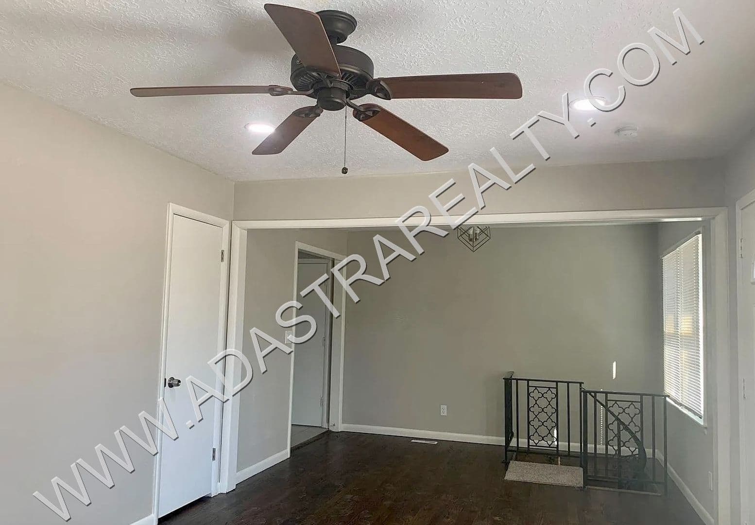 Raytown House: 6200 Northern Ave,