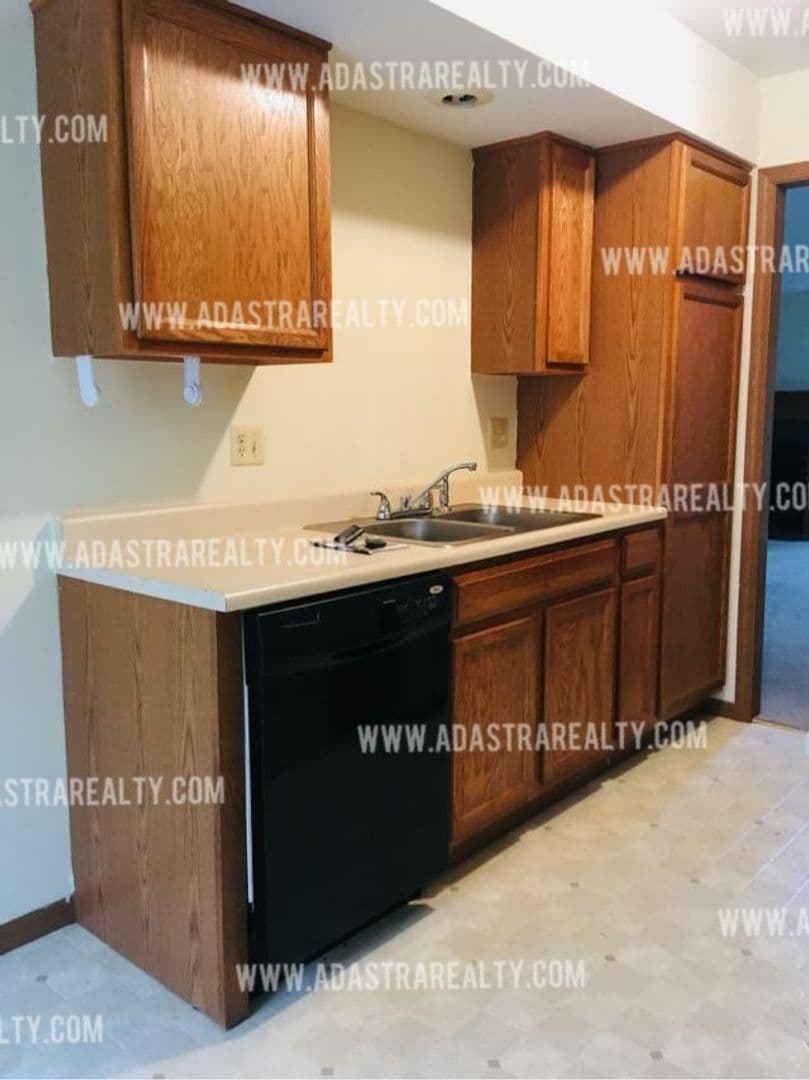 Platte City House: 2527 Bent Oak Ct,