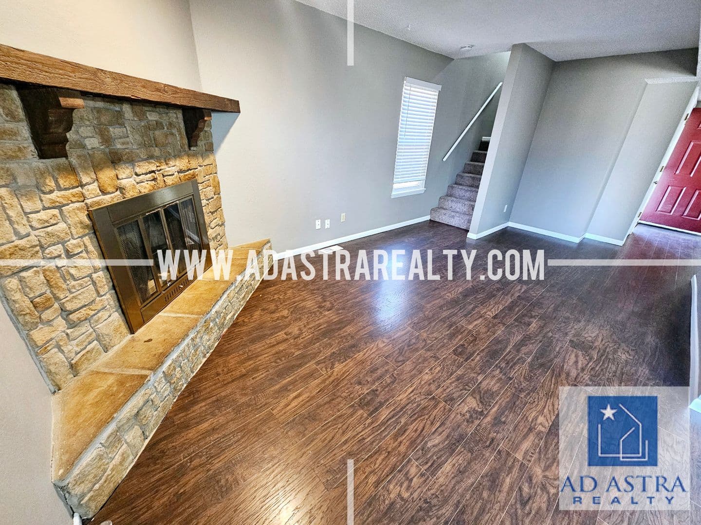 Olathe House: 1316 E 123rd Ter,