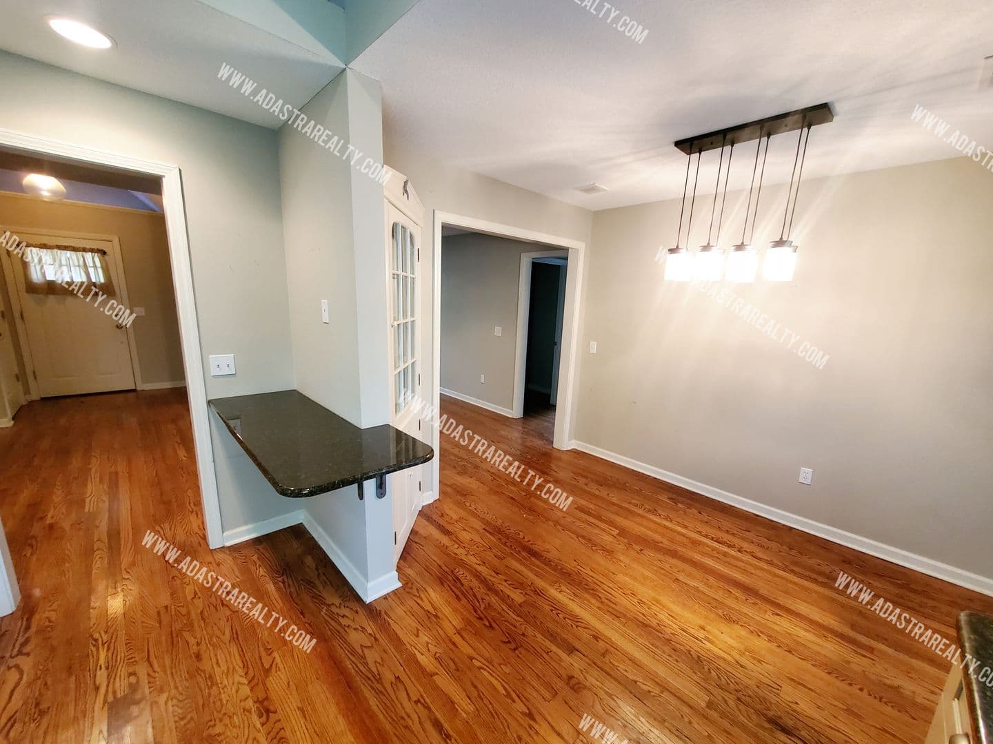 Mission House: 5428 Maple St,