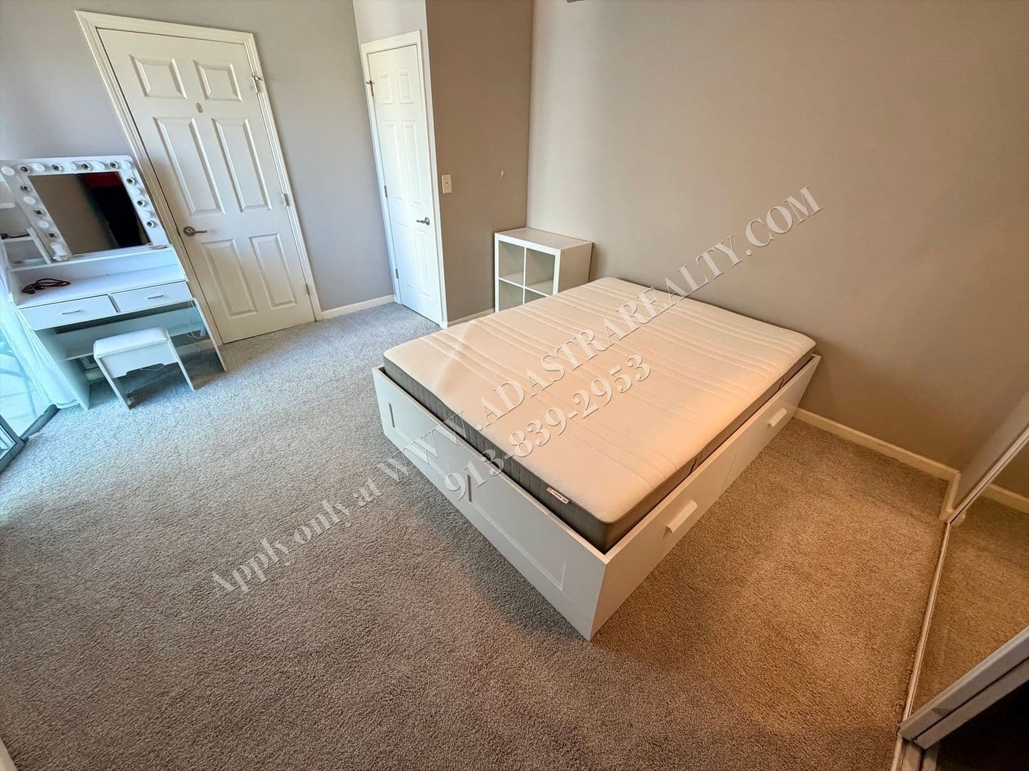 Kansas City House: 3838 Rainbow Blvd,