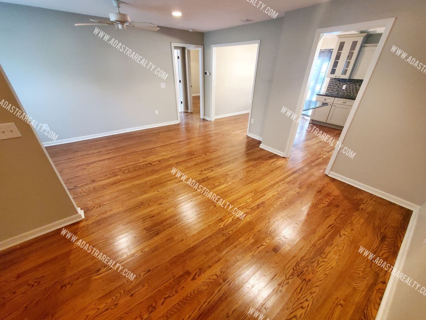 Mission House: 5428 Maple St,
