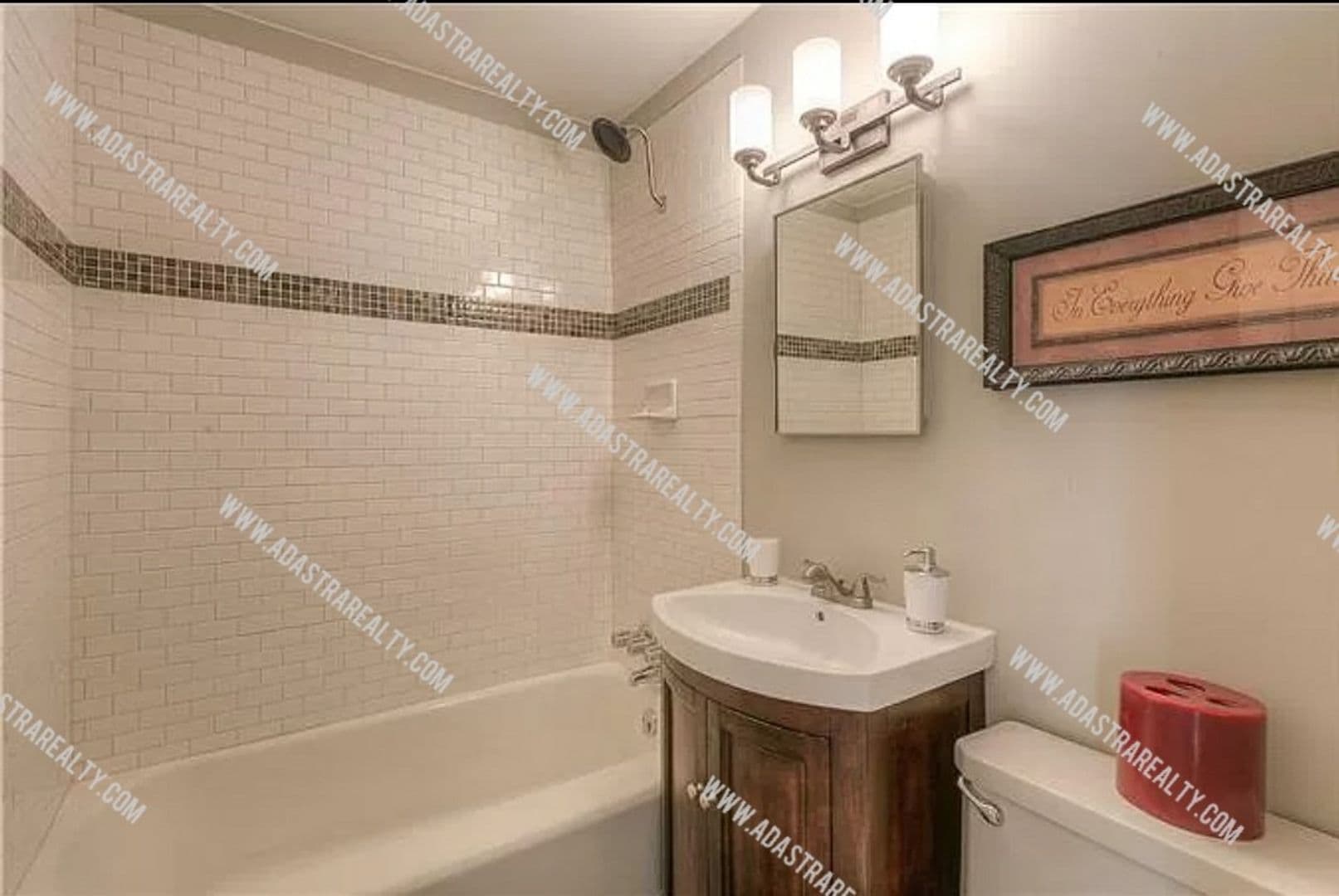 Roeland Park House: 4818 Mission Rd,
