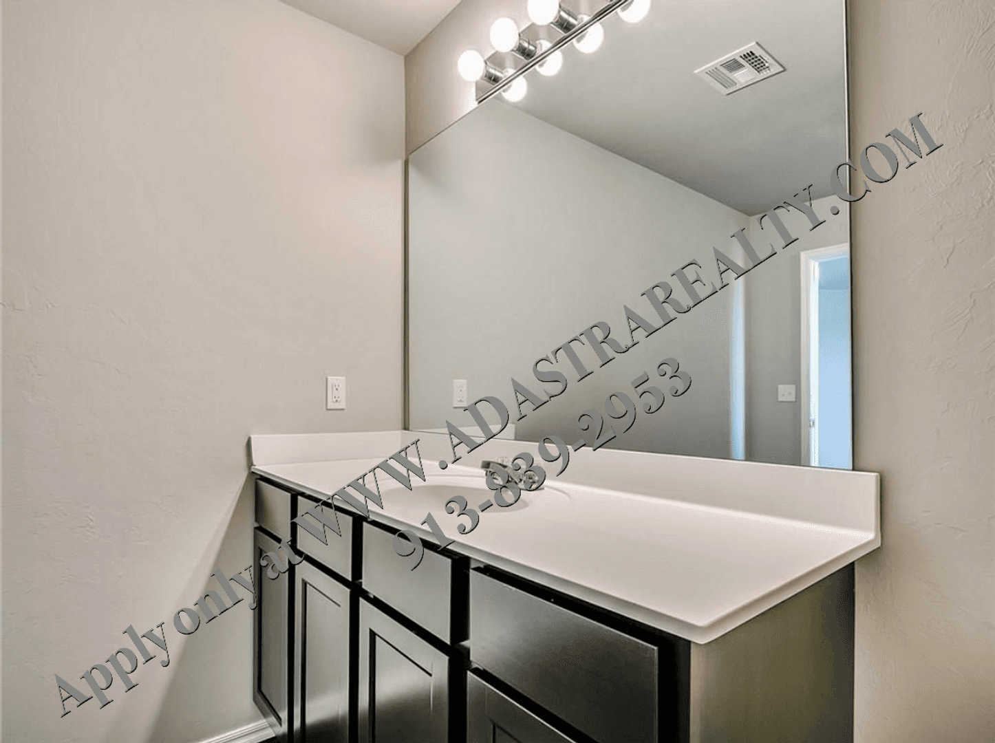Spring Hill House: 20313 W 195th St.,