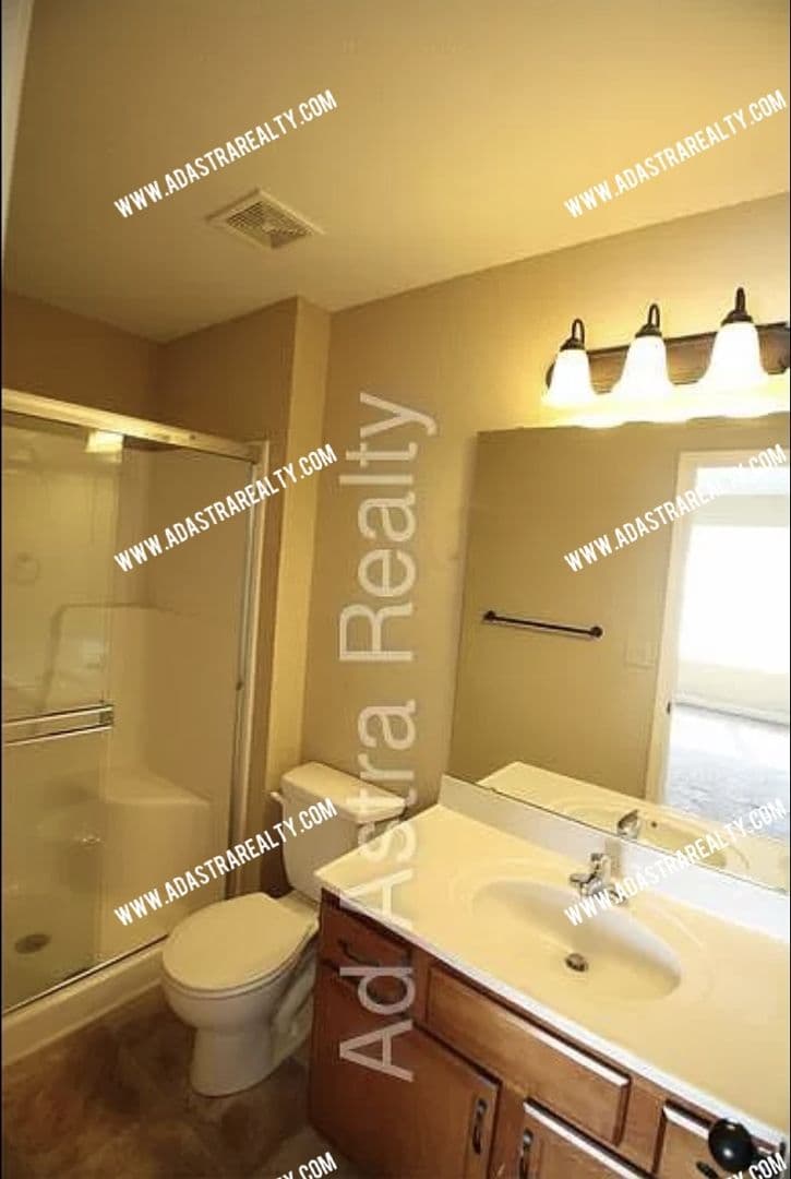 Platte City House: 13755 Post Oak Ln,