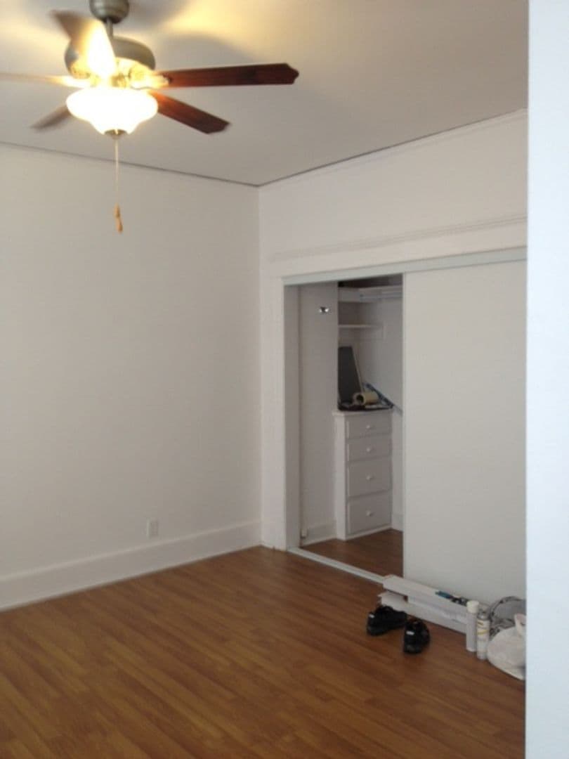 Los Angeles Apartment: 845 South Normandie Ave