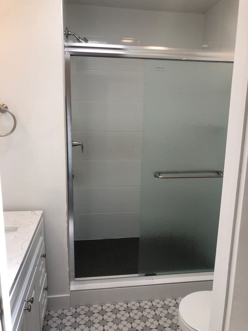 Los Angeles Apartment: 216 South Occidental Blvd