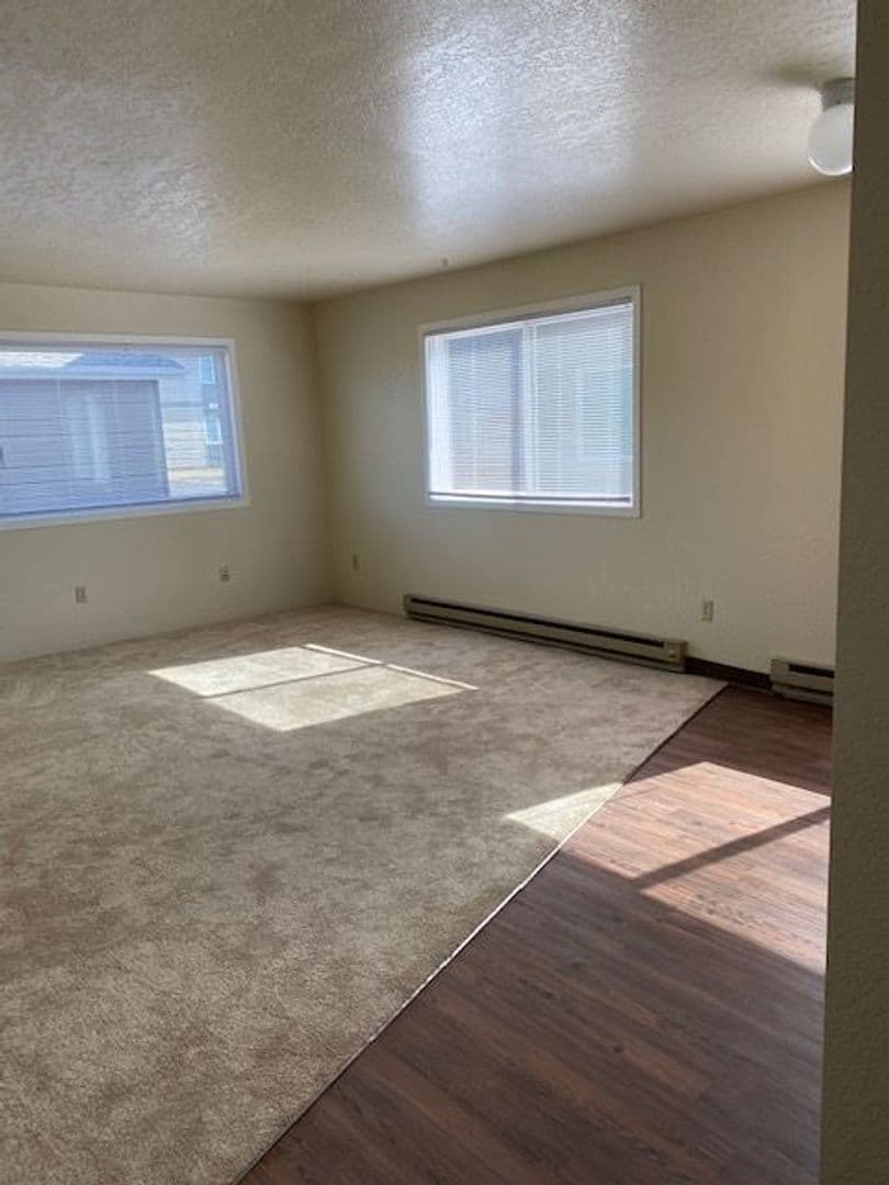 Missoula Apartment: 1202-1216 McDonald