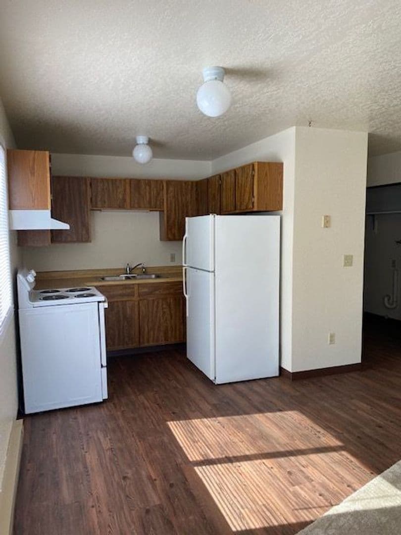 Missoula Apartment: 1202-1216 McDonald