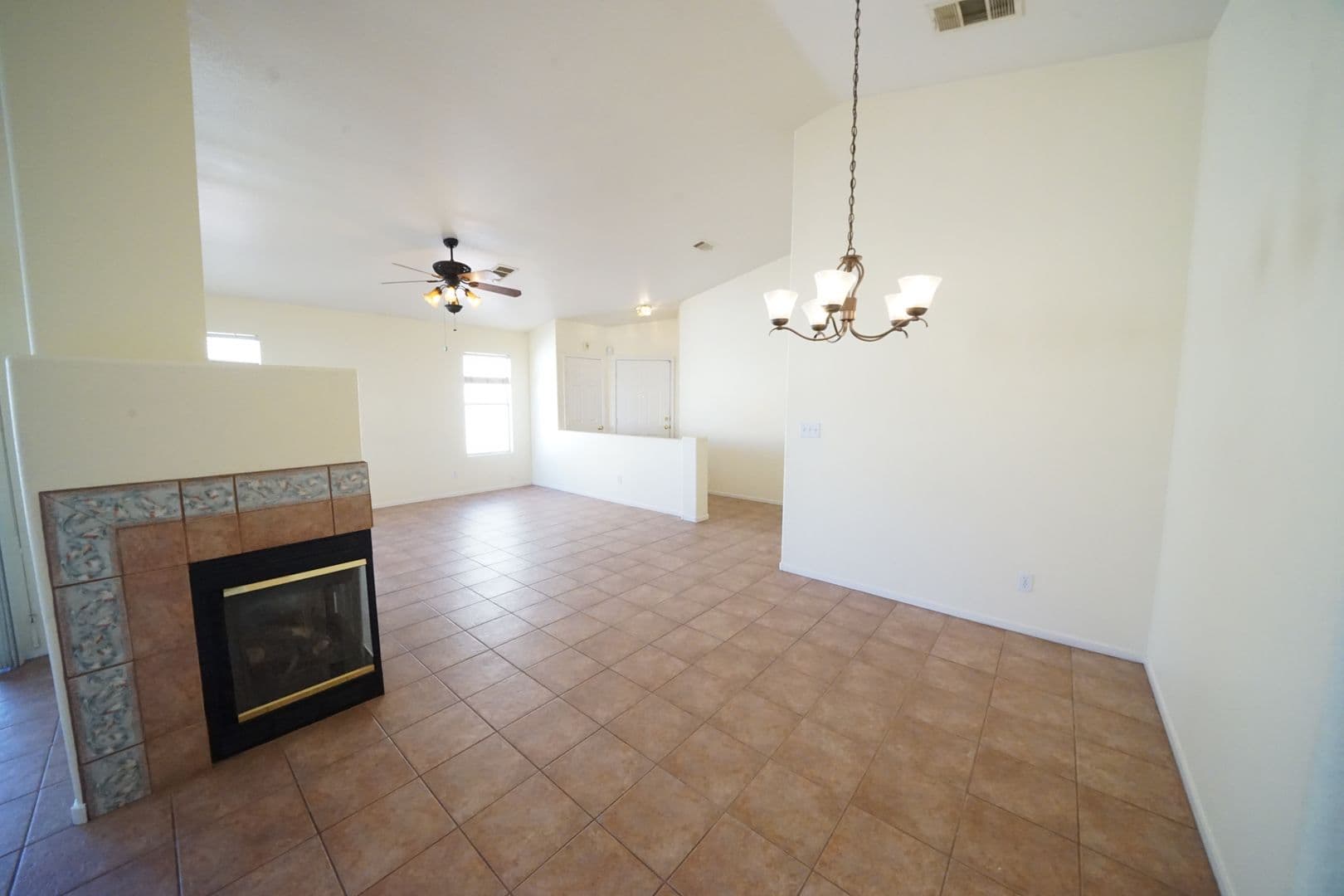 Henderson House: 700 Pine Field Ln