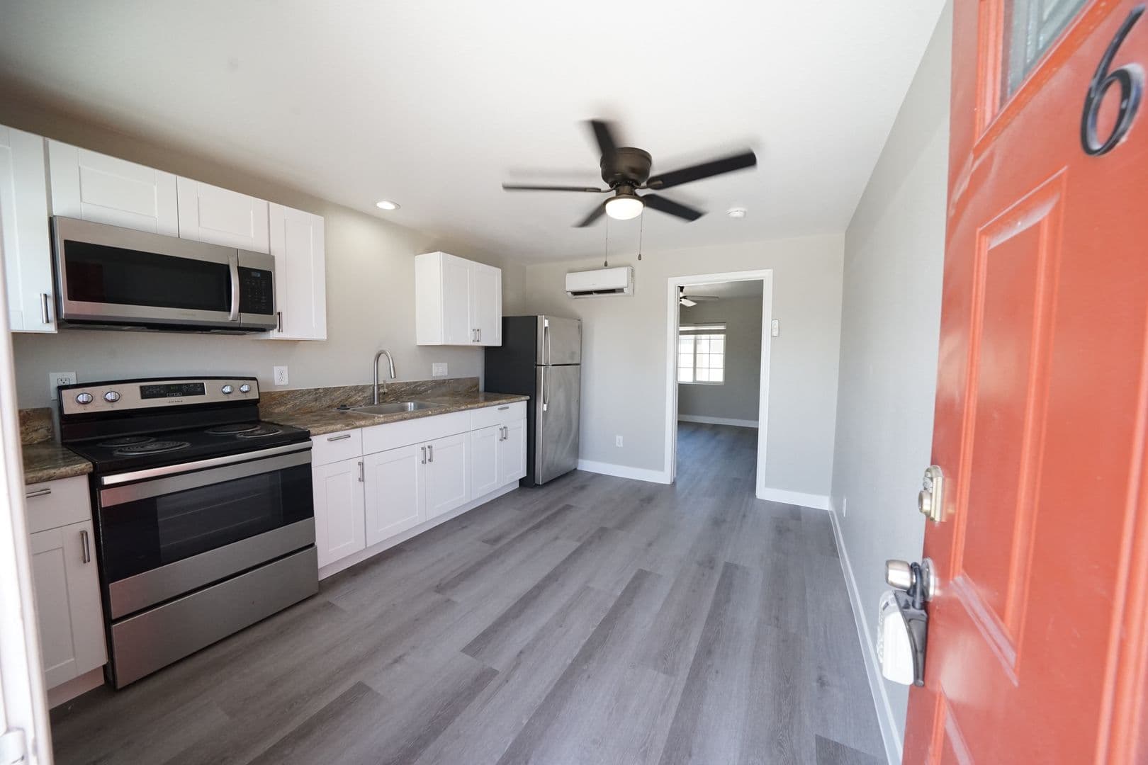 Las Vegas Apartment: 118 S Mojave Rd