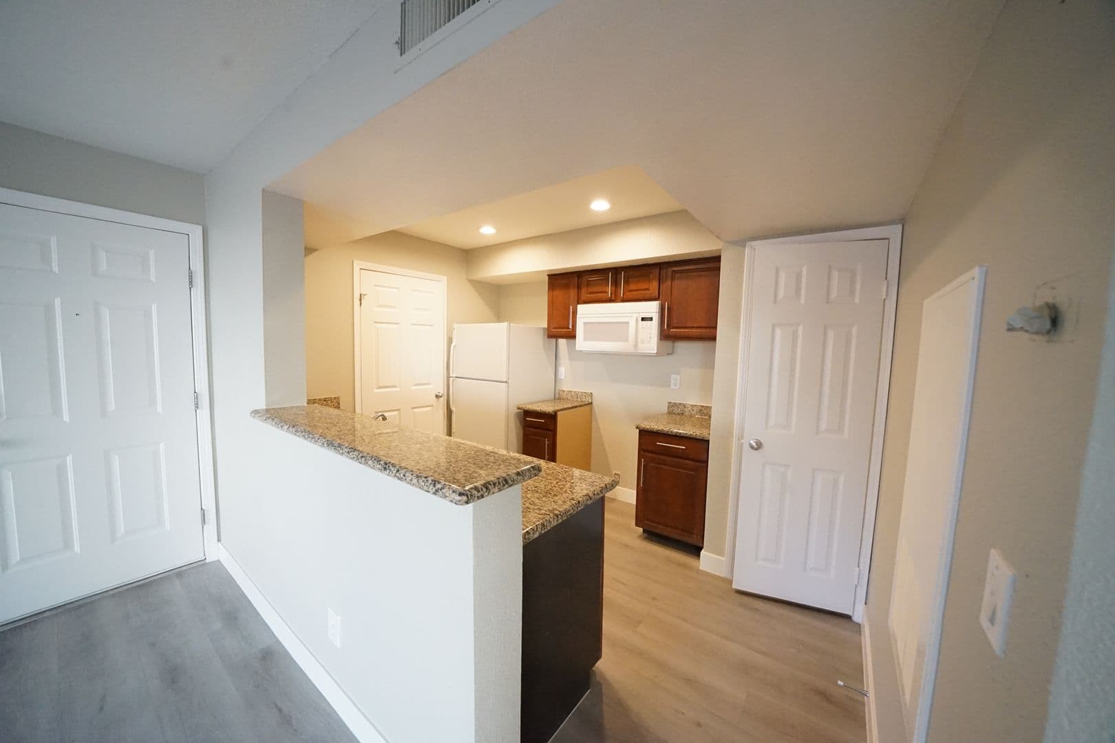Las Vegas Condo: 6800 E Lake Mead Blvd #1008