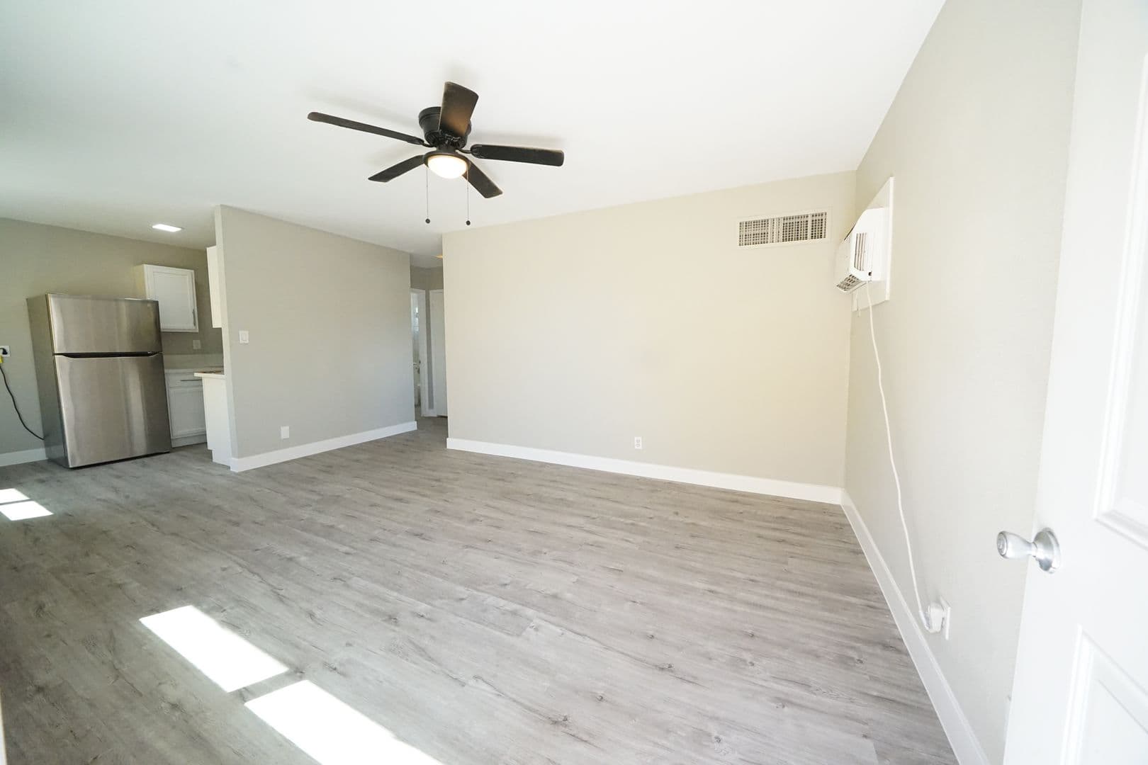 Las Vegas Apartment: 214 S 14th St