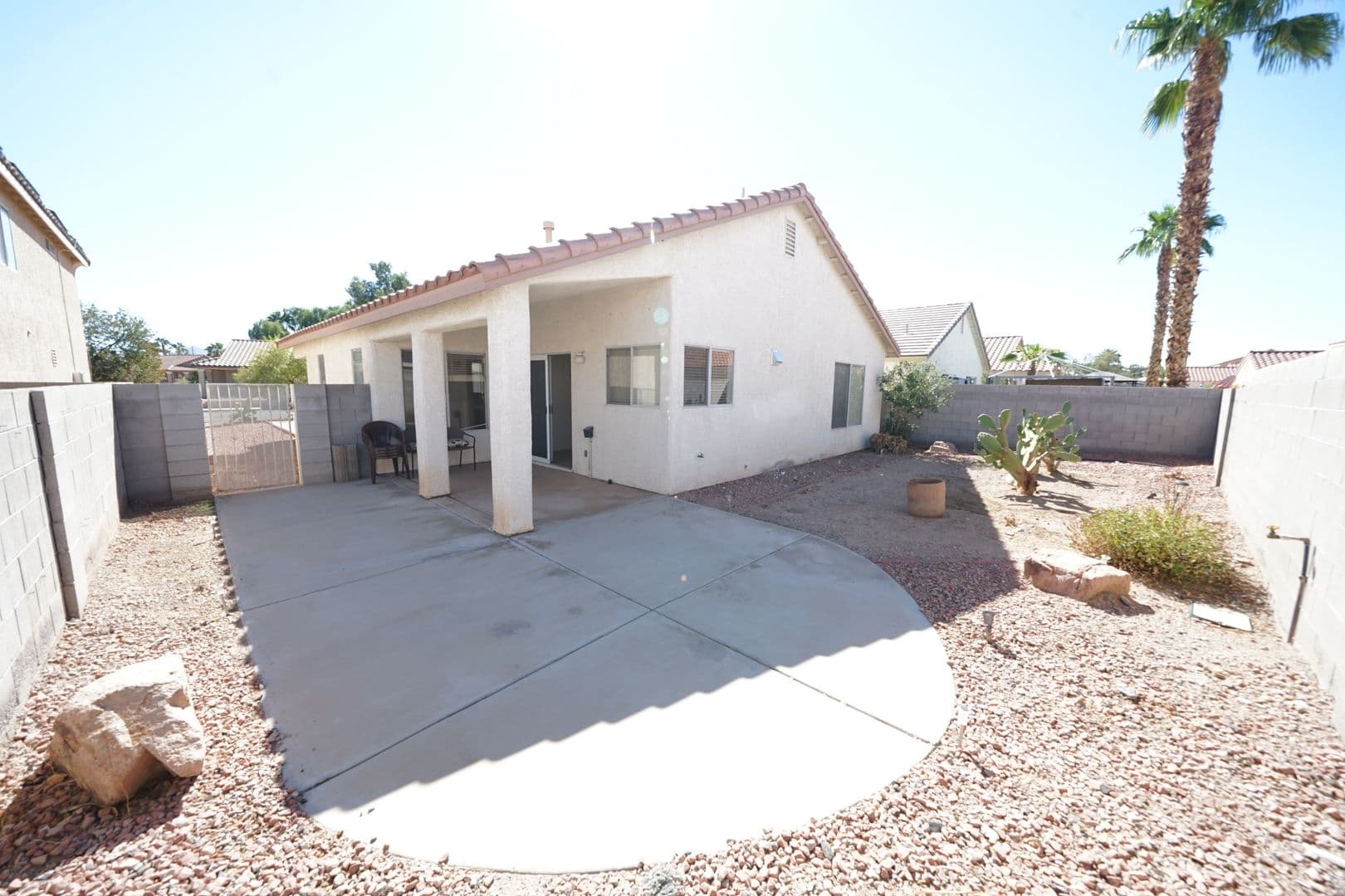 Henderson House: 700 Pine Field Ln