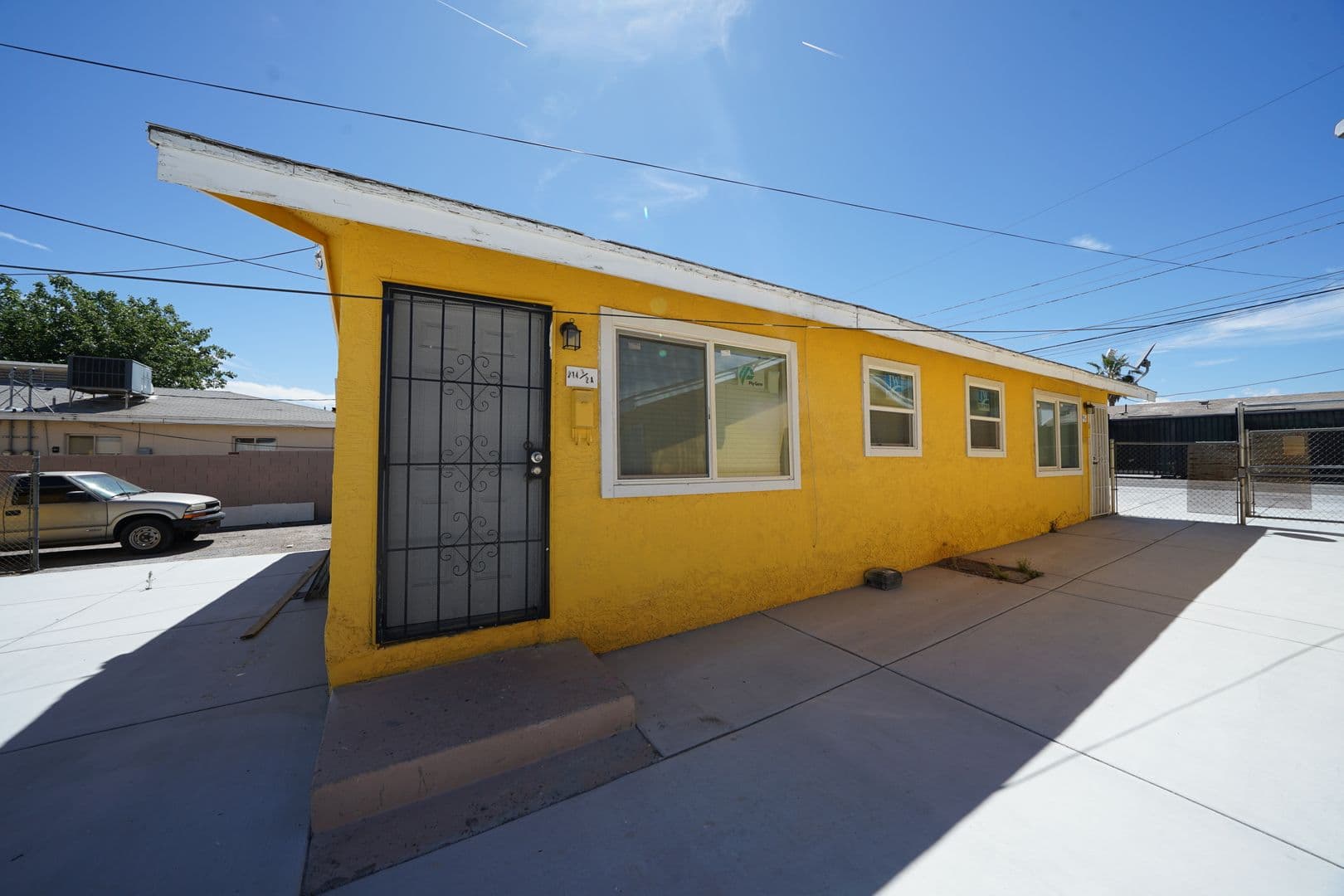 Las Vegas Apartment: 214 S 14th St