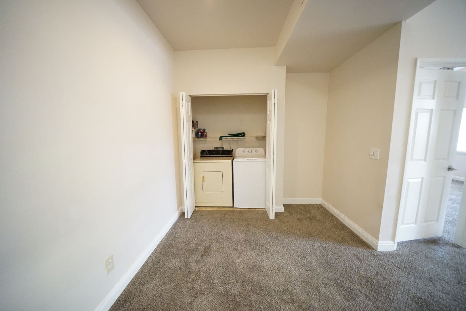 Las Vegas House: 5146 S Jones Blvd #104 - Bldg #2