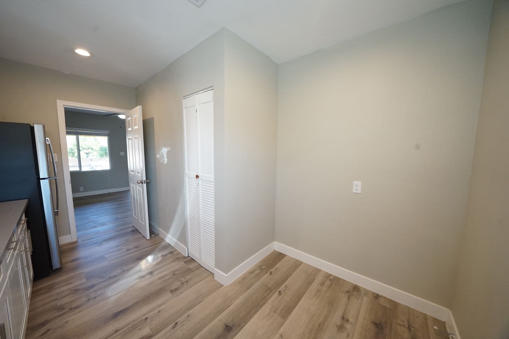 Las Vegas Apartment: 214 S 14th St